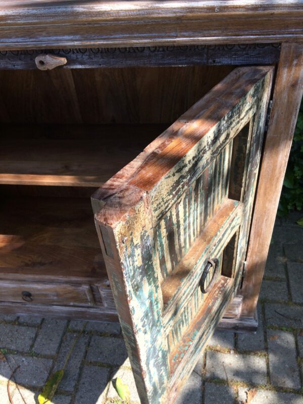 Brocante kast India