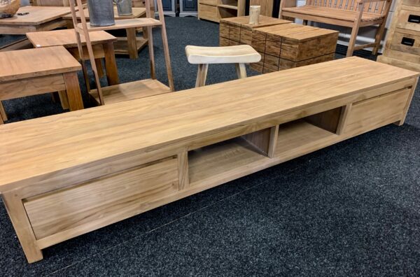 Plasma TV kast 240cm