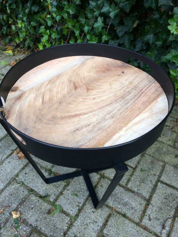 Salontafeltje handig