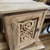 Nachtkastje houtsnijwerk